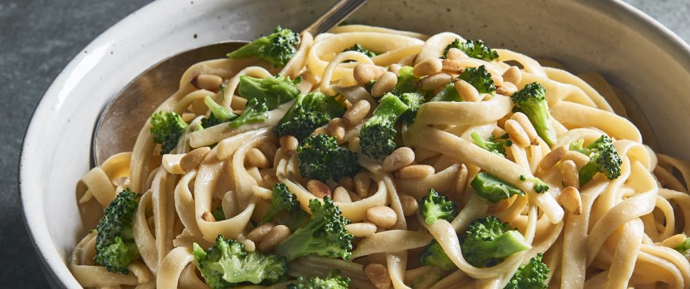 Roasted-Garlic-Pasta-with-Broccoli-Pine-Nuts
